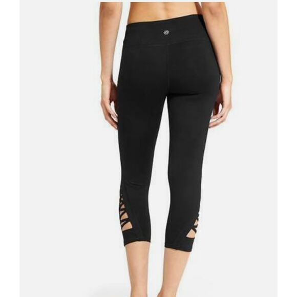 Athleta Criss Cross Chaturanga Capri Leggings Black Nylon Stretch Size Small - Picture 2 of 11